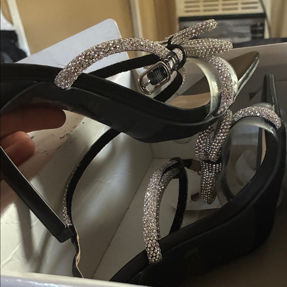 Dream Pairs Glittering Black and Silver Heels